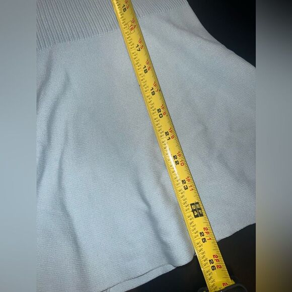 Theory Sleeveless Peplum Sweater in Sky Size Large EUC Career Business Event - Picture 9 of 11